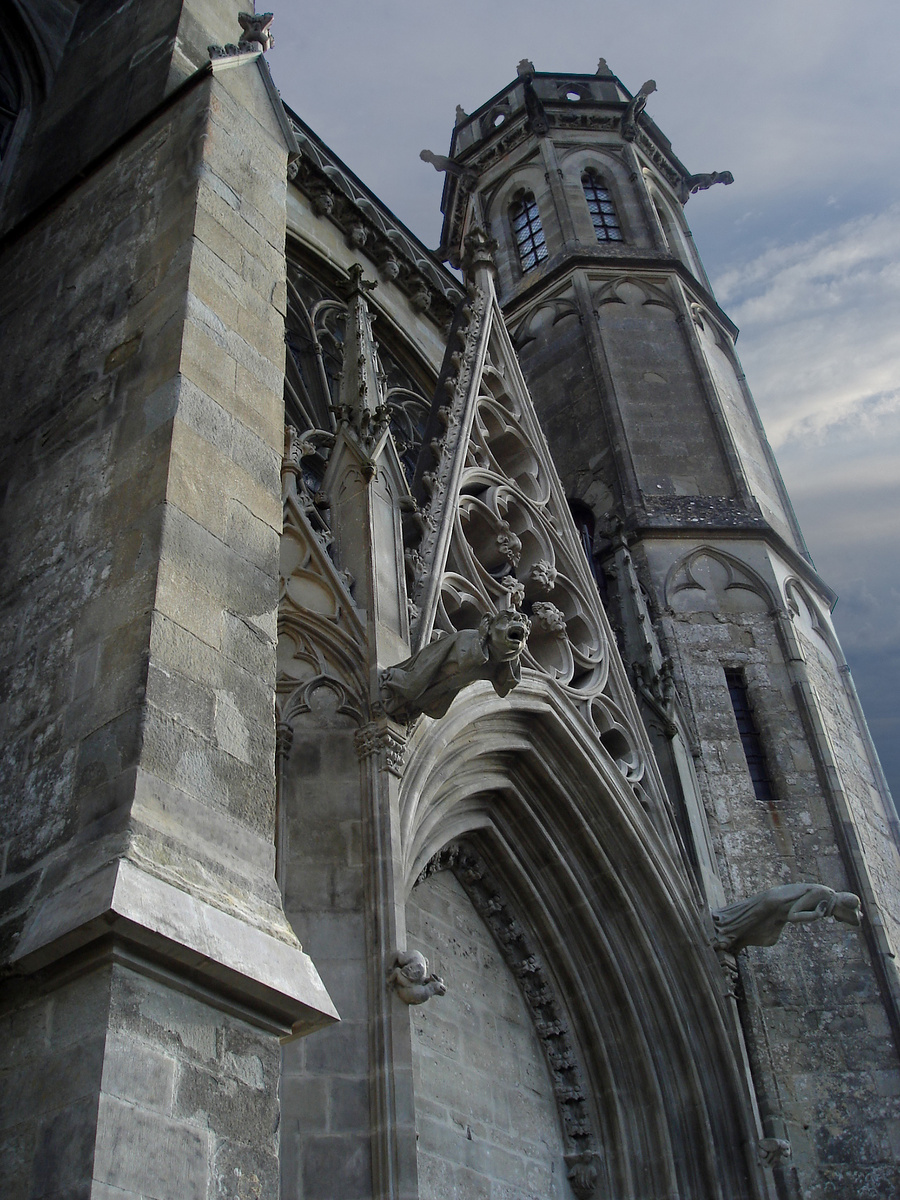 Базилика Сен-Назар - бывший Кафедральный собор Каркассона. 