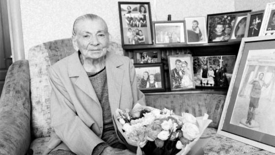    Умерла знаменитая регулировщица Великой Победы Мария Лиманская Алина Городниченко