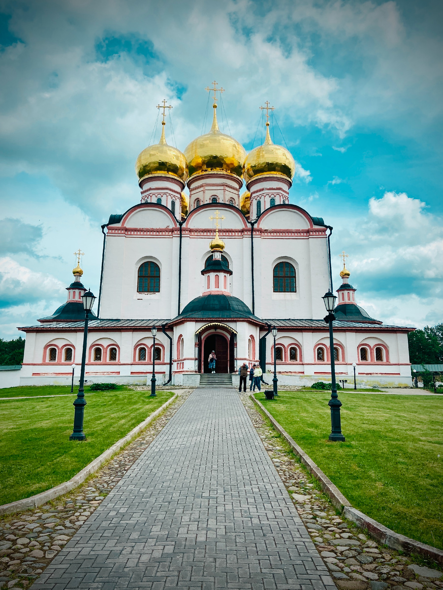 Иверский Валдайский Богородицкий Святоозерский мужской монастырь