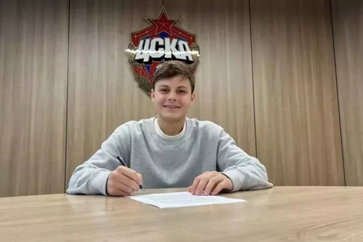    Новый Аршавин так никем и не стал. Карьера Арбузова пошла под откос? Фото #1