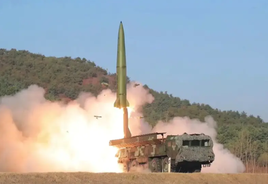 KN-23. Главный носитель ядерных зарядов армии КНДР, помимо МБР. Фото ЦТАК