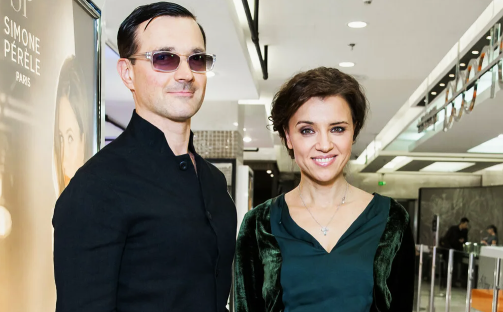 на фото Егор Бероев и Ксения Алферова 