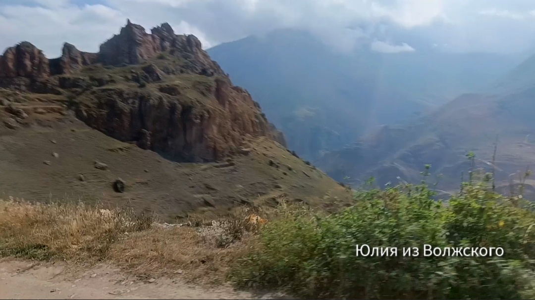 Качественные фотографии делать нереально на такой скорости. Но видео может получиться хорошо. Чем лучше телефон, тем лучше видео. Но даже камерой моего телефона видео получились неплохие. 