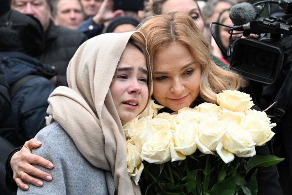    Вдова Левкина с дочерью, фото: lady.mail.ru