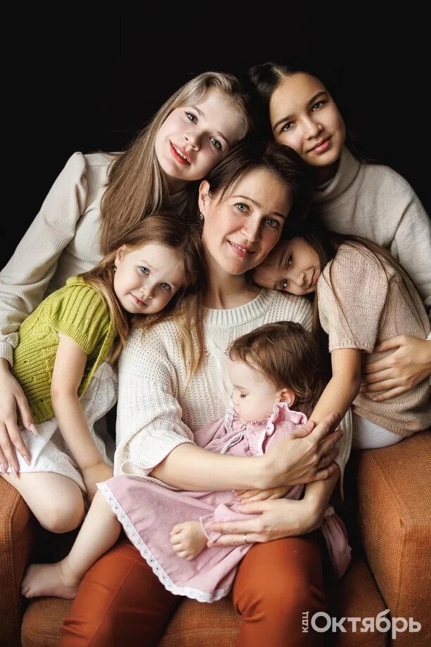    В Ханты-Мансийске открылась фотовыставка, посвященная мамам