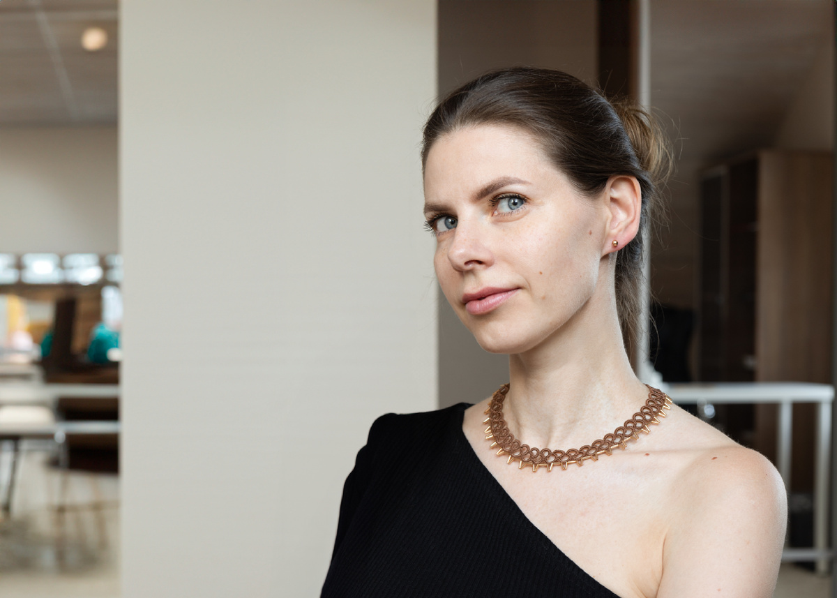 Анастасия Богданович. Украшение в технике фриволите иглой