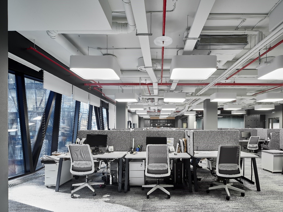 Рабочее пространство в офисе "Галс-Девелопмент"