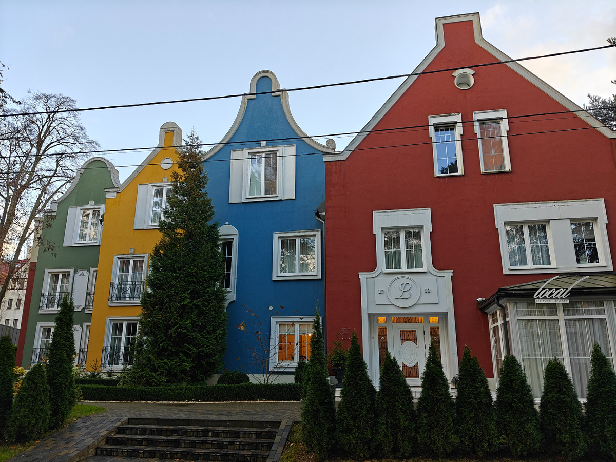 Эти фасады не заметить просто невозможно