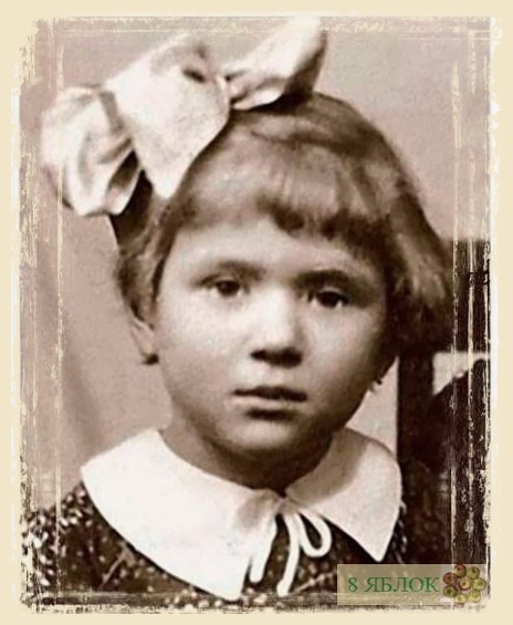 Почти не изменилась) Узнаешь с первого взгляда!