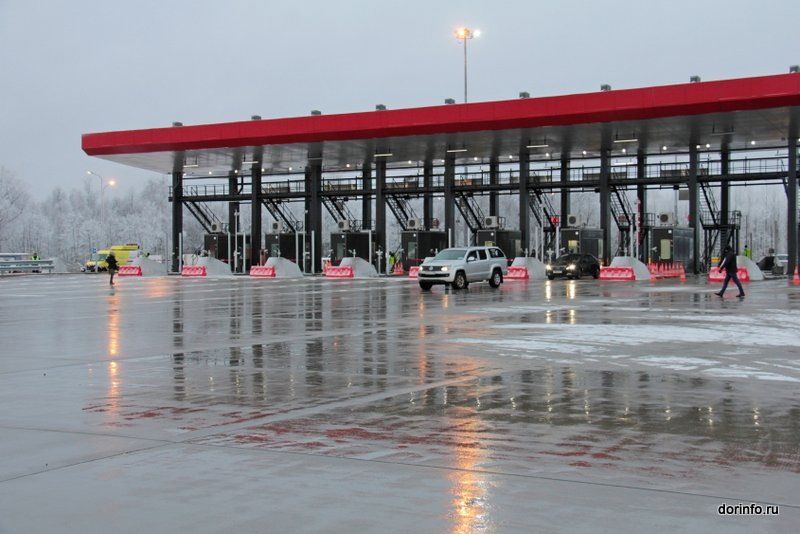     Власти Приморья предлагают сделать платными для грузовиков и автобусов дороги к погранпереходам