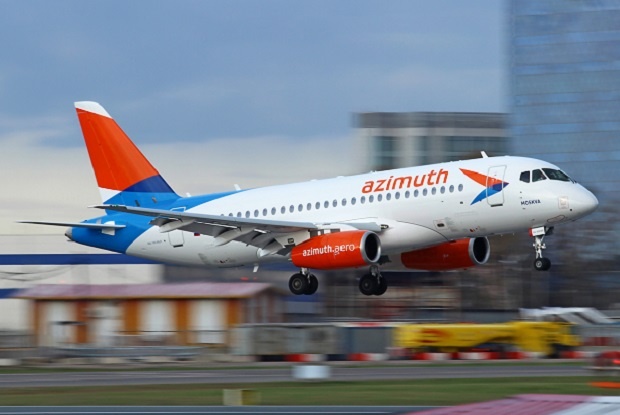 Sukhoi Superjet 100 компании "Азимут"