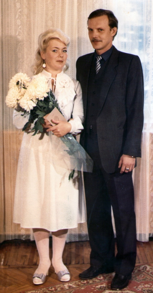 Фото из архива Ивановых и Рыжковых – Ивановы Вера и Сергей, 1988