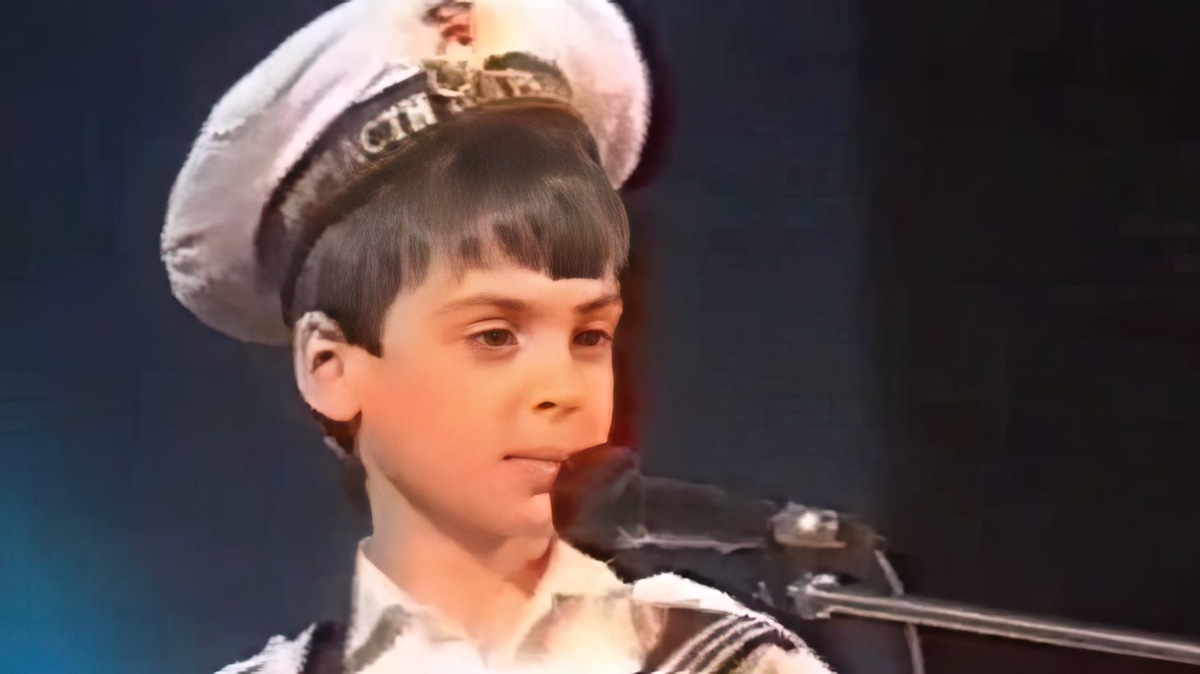  Юный певец Кирилл Туриченко