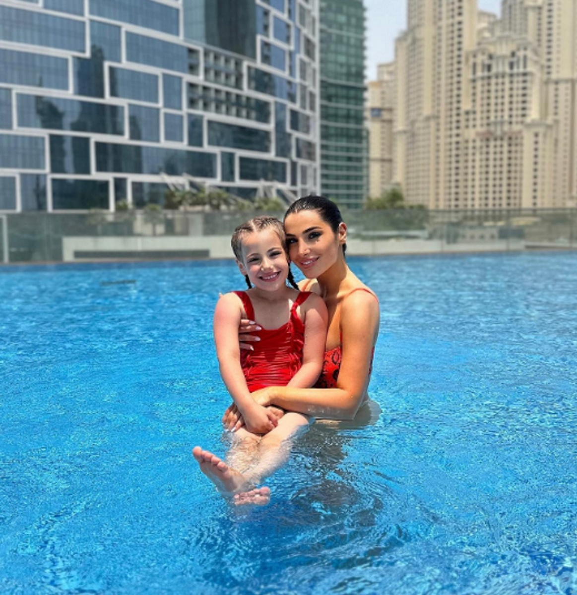 Тата Блюменкранц с дочкой Беатрисой. Фото: соцсети