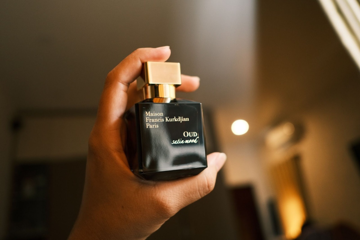 В интернет-магазине большой выбор селективной и нишевой парфюмерии, которая отличается высокой стойкостью и выразительным шлейфом