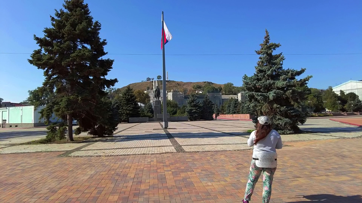 Керчь в день взрыва Крымского Моста. Гора Митридат на фоне