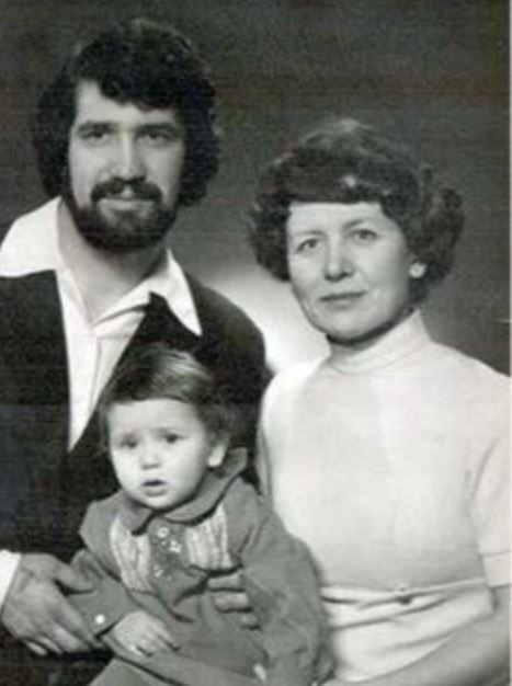 Михай с женой и дочерью. 