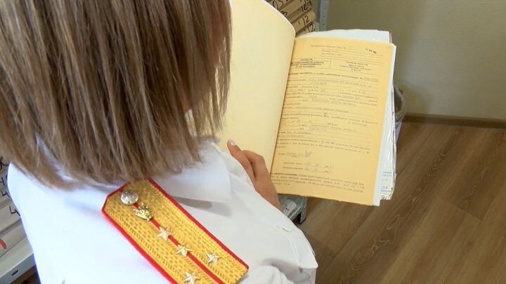     Сотрудник прокуратуры. Источник: surb.sledcom.ru Автор фото: Пресс-служба СУ СК России по Республике Башкортостан