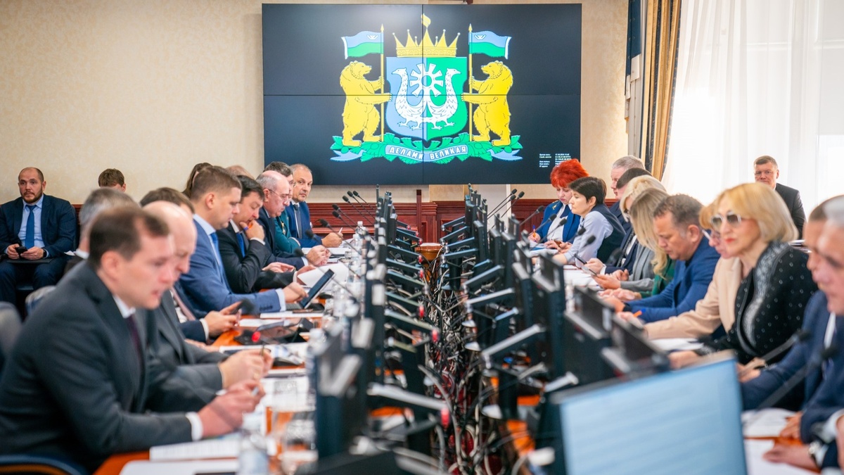    Доходы бюджета Югры составили 298 миллионов рублей