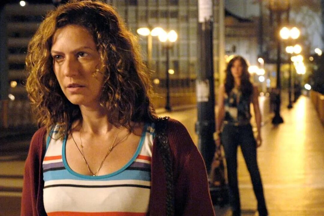 Донателла пришла на откровенный разговор с Флорой. Фото с интернета. 