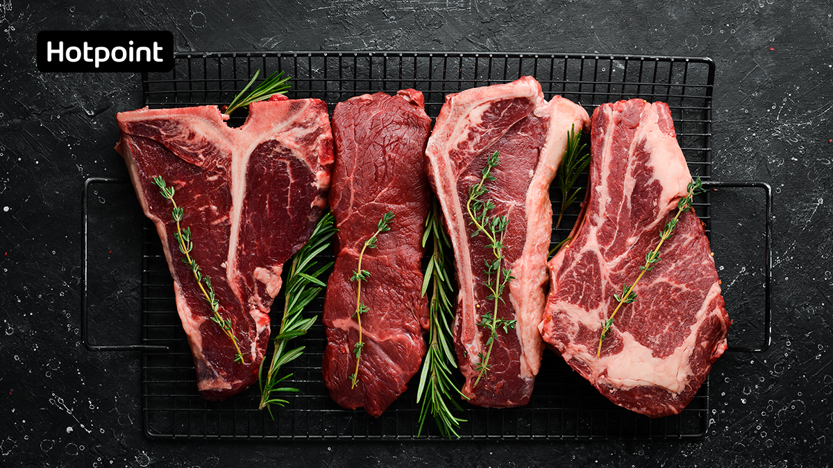 Разные виды стейков отличаются по плотности волокон, количеству жира и вкусовым характеристикам