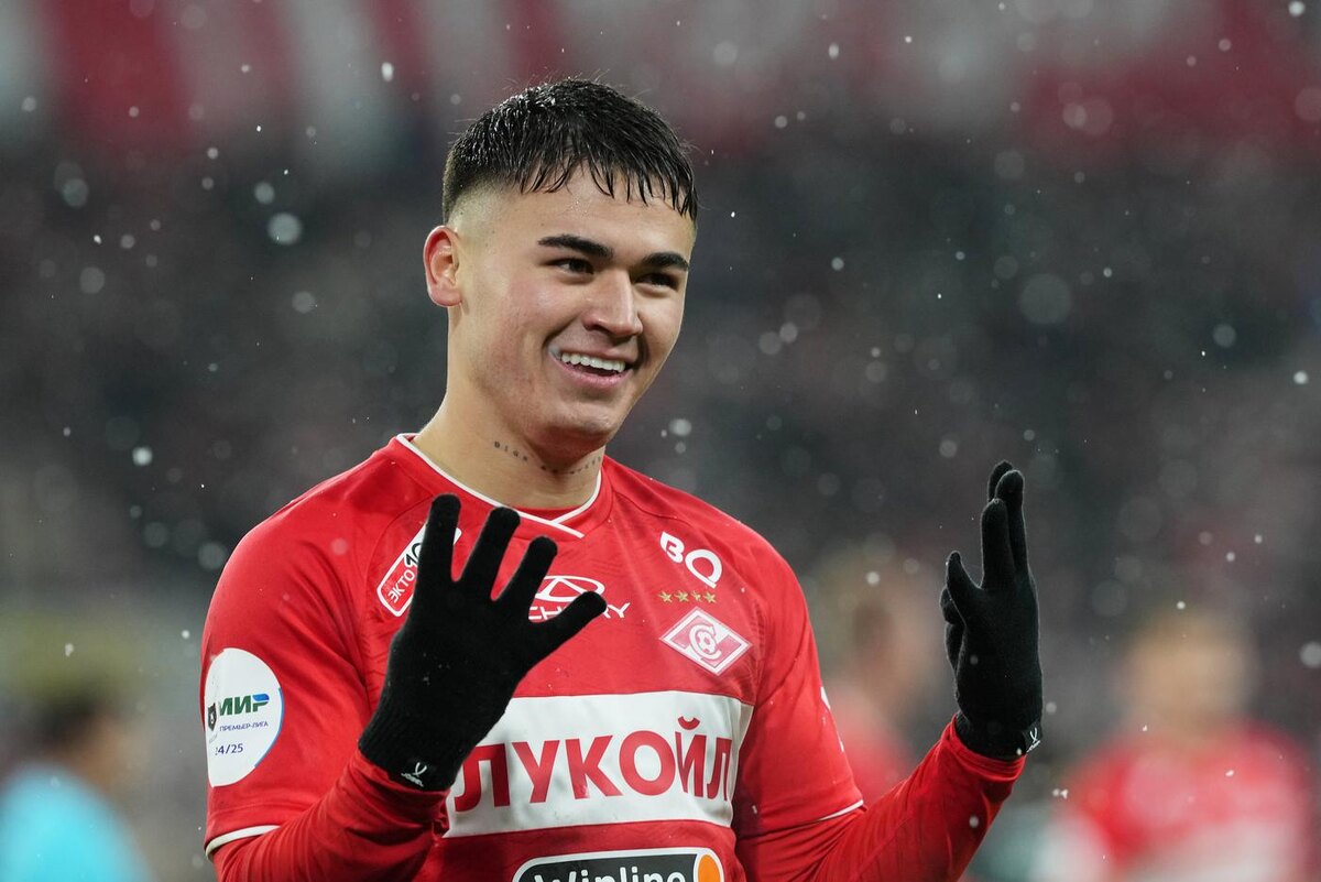 Манфред Угальде.