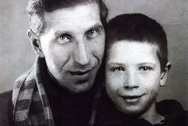 С сыном Юрой