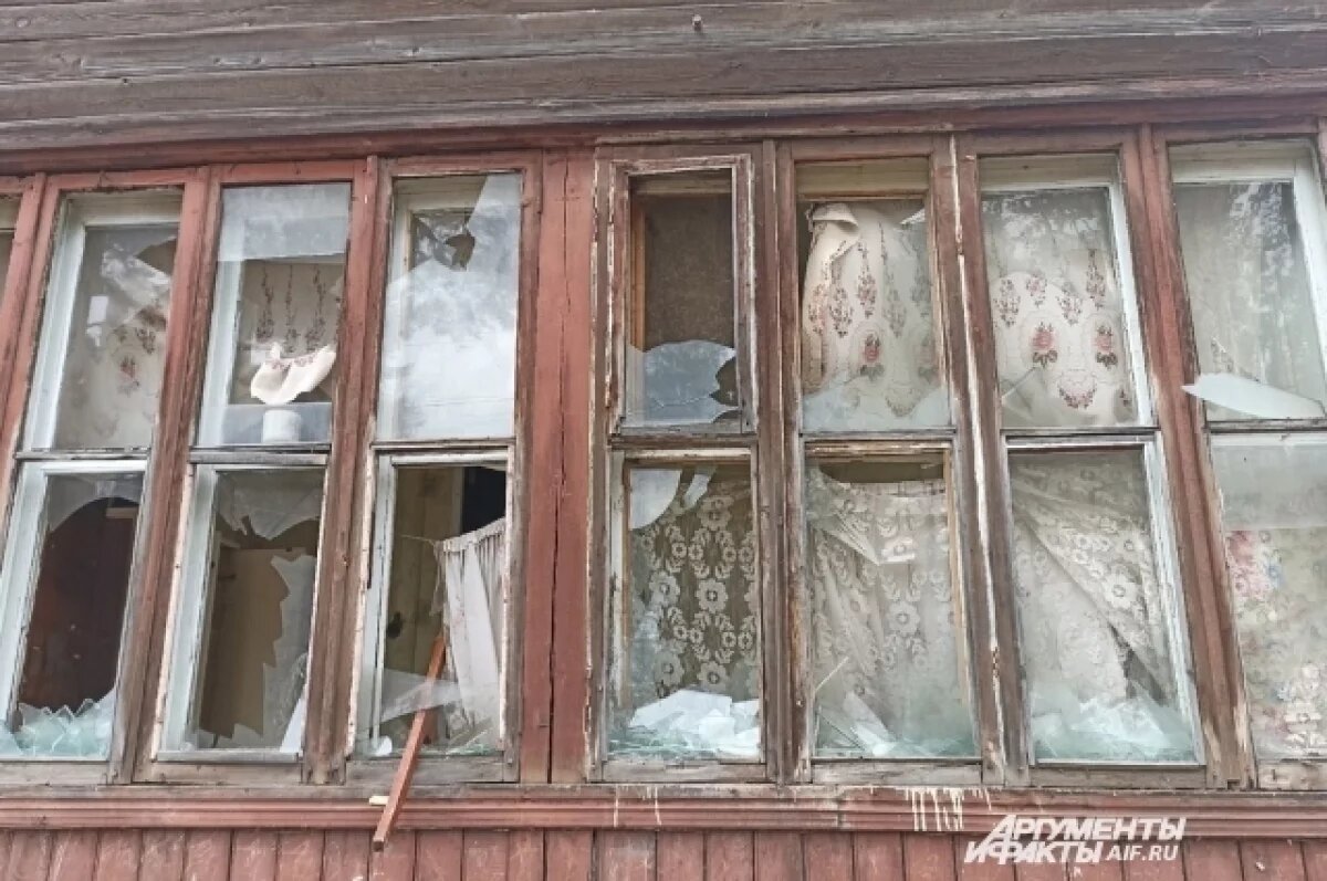    Махонин объяснил ситуацию с расселением из аварийного жилья в Прикамье