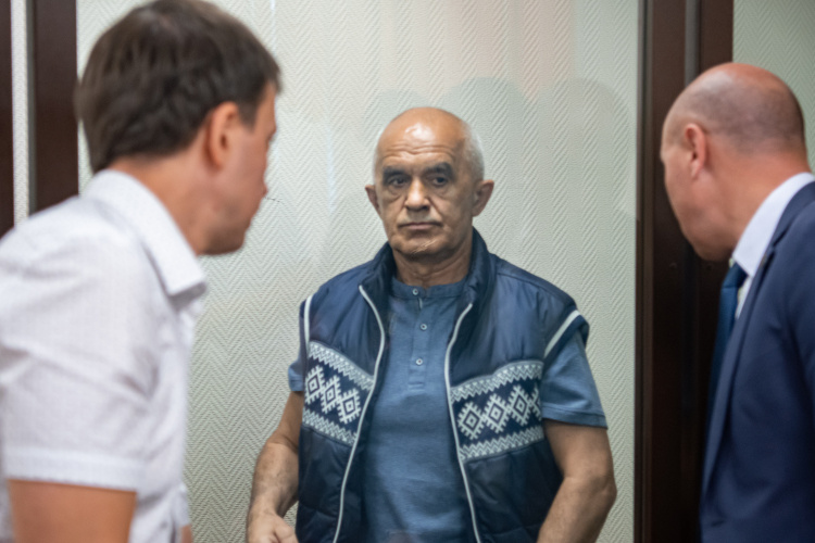    Теперь Фаттахова обвиняют в превышении должностных полномочий на 128 млн рублей.   
Фото: «БИЗНЕС Online»