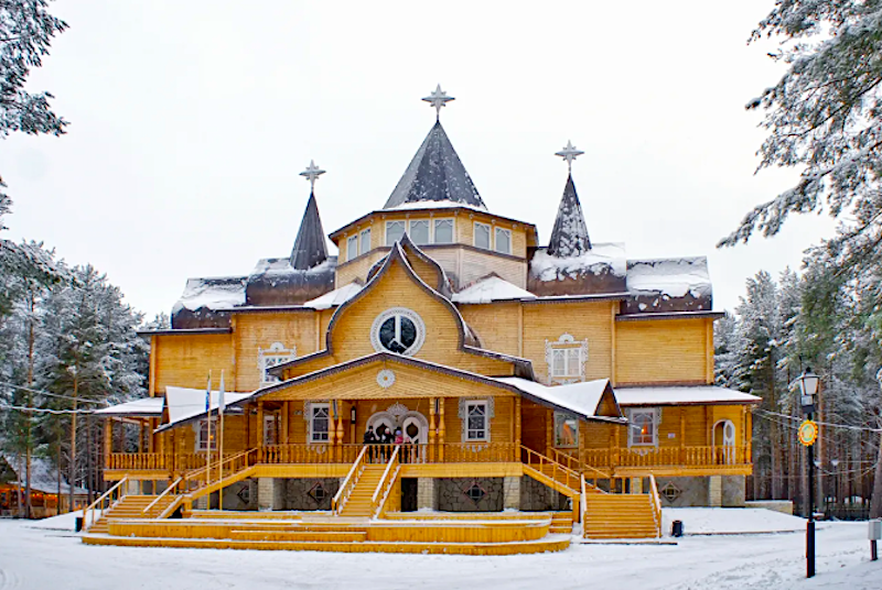Терем Деда Мороза в Великом Устюге. Источник: guide.travel.ru