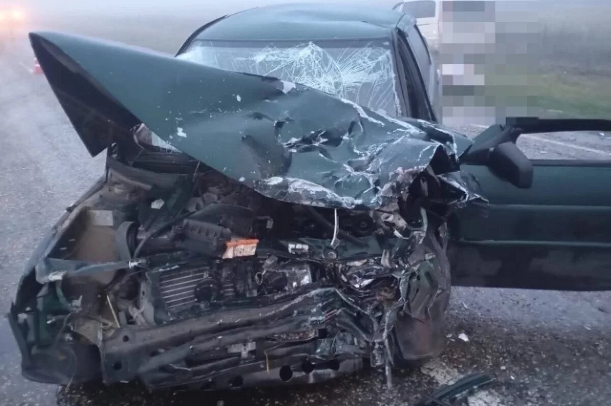    Два ставропольца погибли в столкновении с иномаркой в Туркменском округе