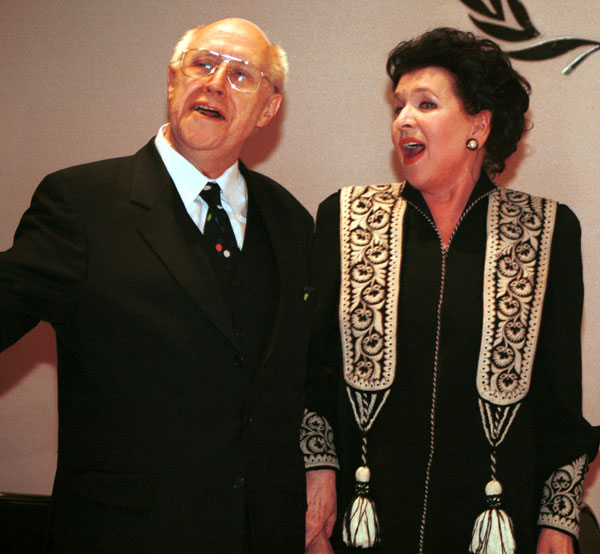 Галина Вишневская и Мстислав Ростропович 

