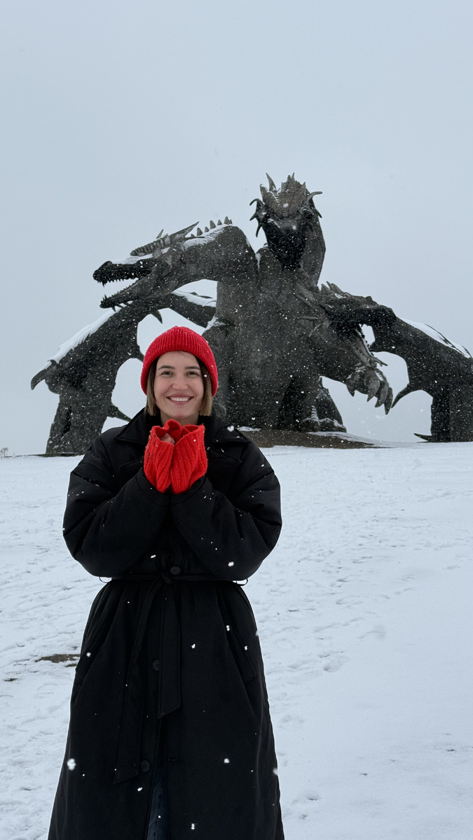 Шоу проходят по расписанию с пятницы по воскресенье и в праздничные дни (время зависит от сезона).