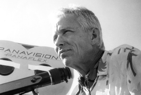    Американский сценарист и режиссер Джим Абрахамс