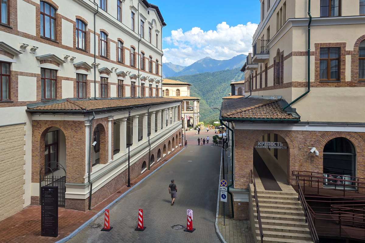 Тропа Альпийские Луга на Красной Поляне