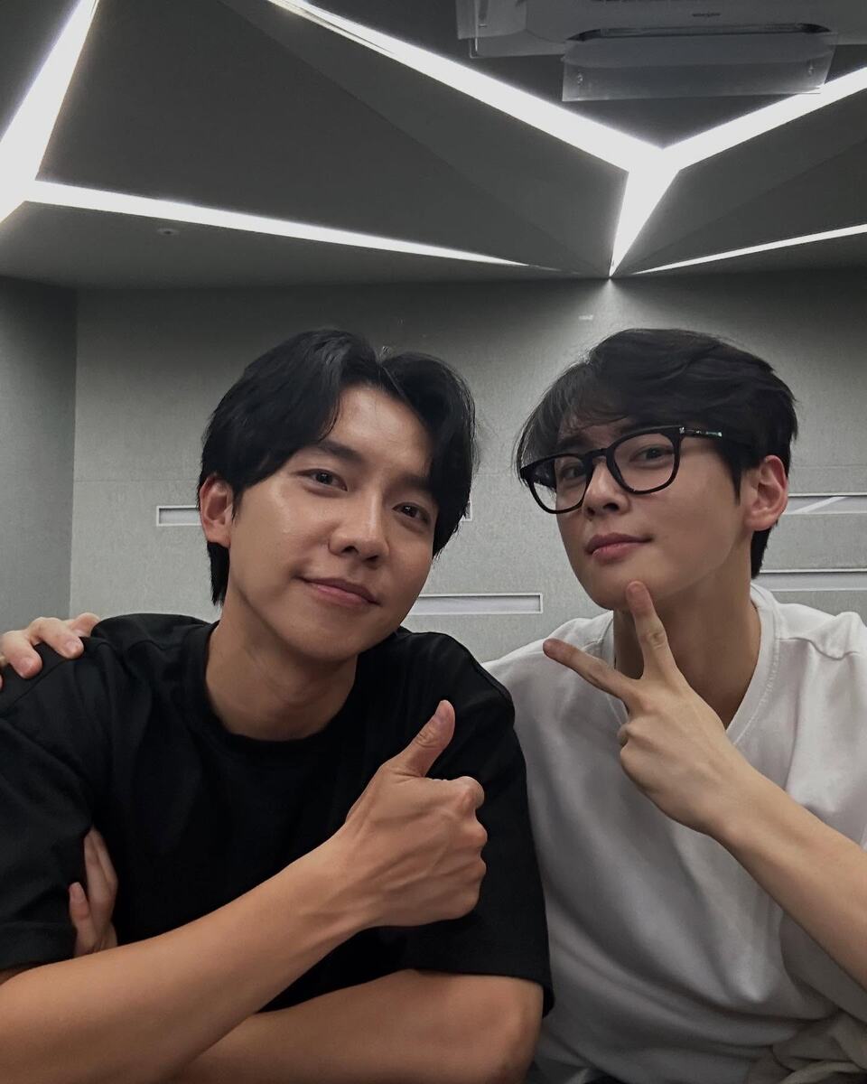    Ли Сын Ги и Ча ЫнуСоцсети