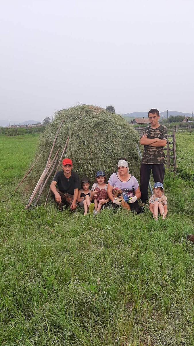 У семьи хватает хлопот по хозяйству