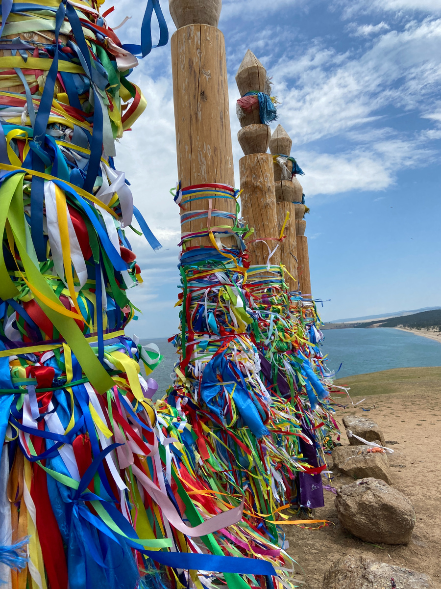 13 столбов Сэргэ, п. Хужир, о. Ольхон