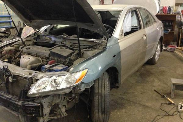 СТО массово отказываются браться за ремонт, в том числе из-за удлинишихся сроков доставки комплектующих. Это повод разрешать ремонтировать б/у запчастями? И для всех ли машин?