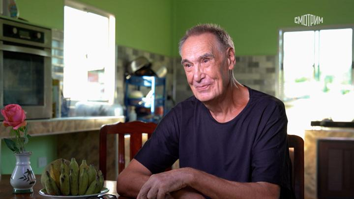 Шон усыновил Андрея и перевез в Шотландию, но отношения сейчас у них сложные

