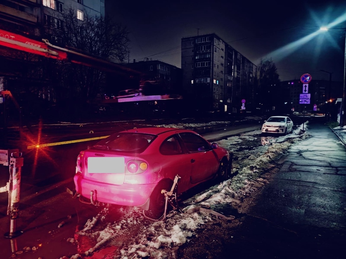    Работа эвакуатора. Фото: ГАИ Петрозаводска