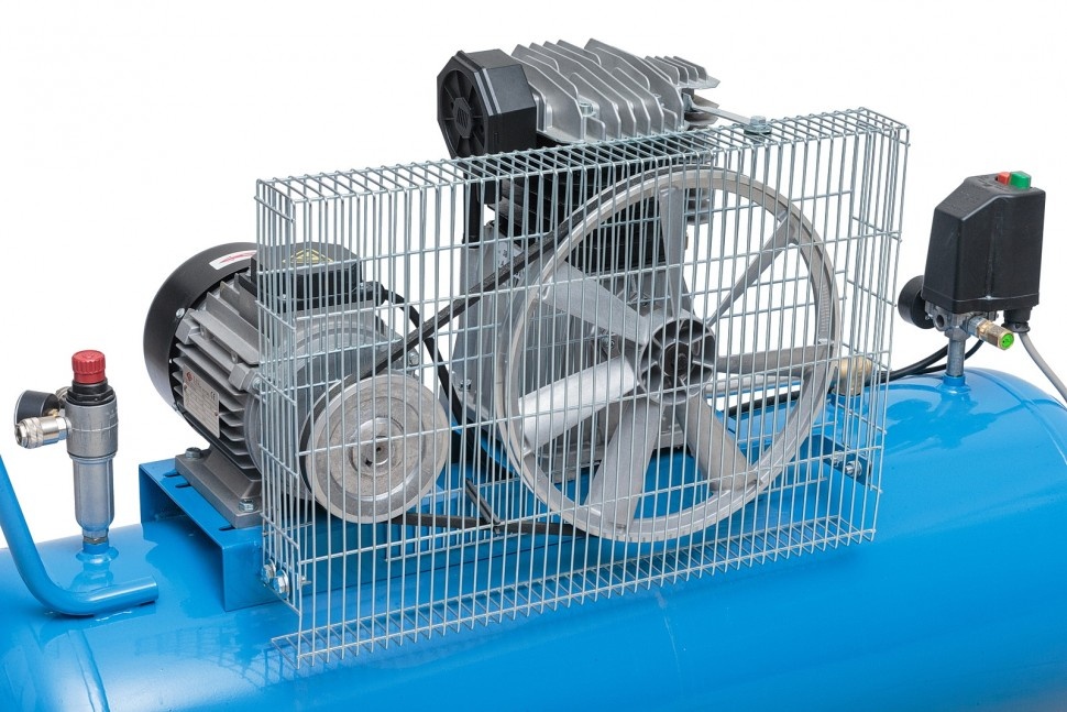 Ременной привод поршневого компрессора