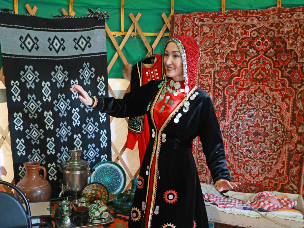    В Оренбурге отпраздновали День башкирской культуры Ирина Рабочих