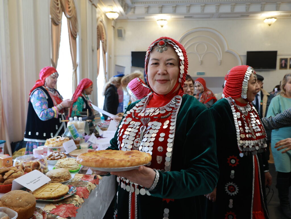    В Оренбурге отпраздновали День башкирской культуры Ирина Рабочих