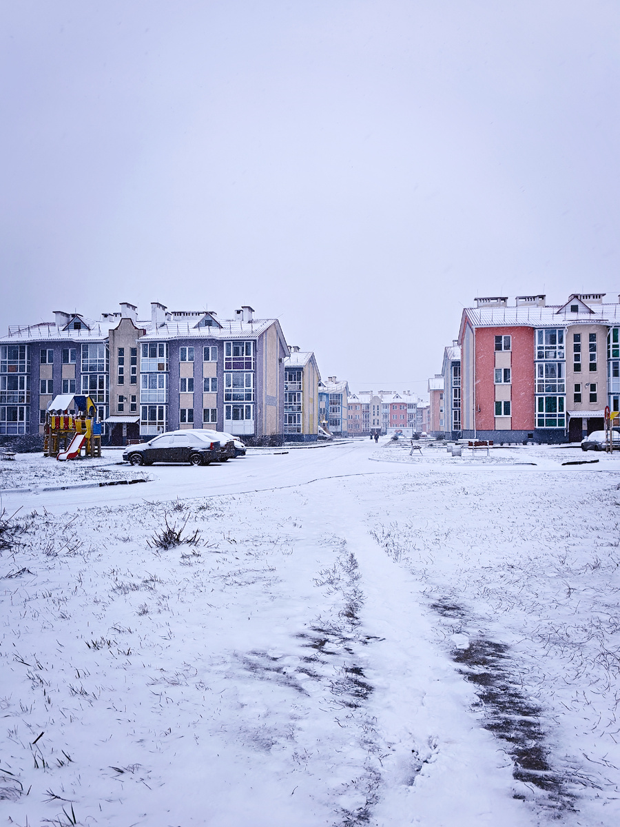 Наш двор и вид на наш дом