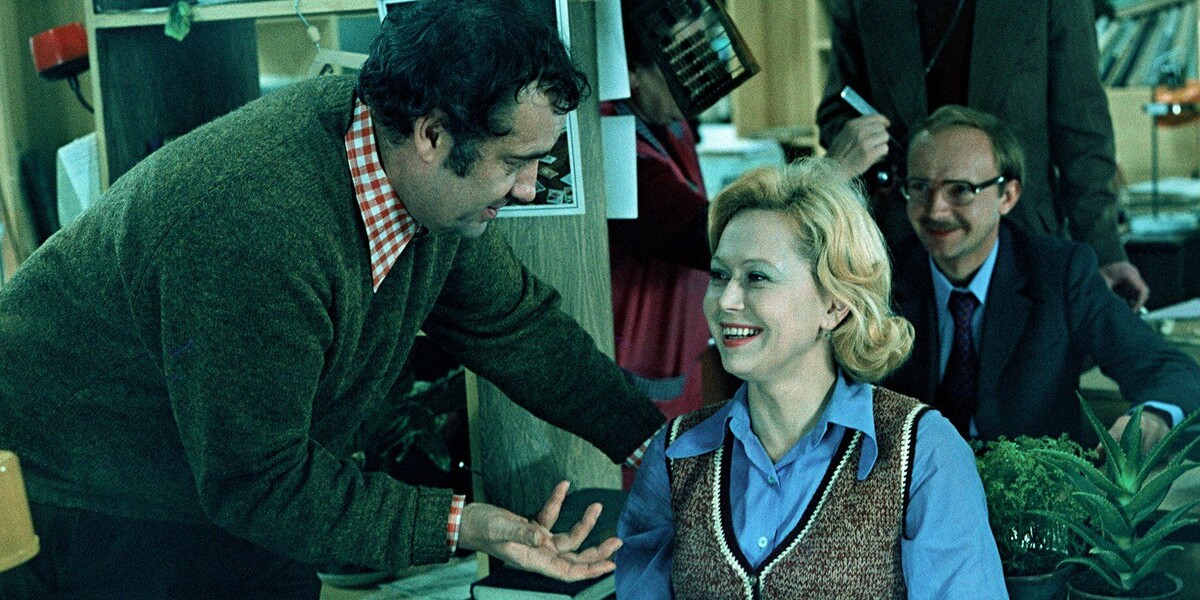 Кадр со съемочной площадки фильма «Служебный роман»