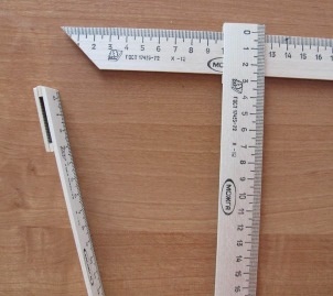 Линейки для измерения расстояния от спины до наклона шеи.