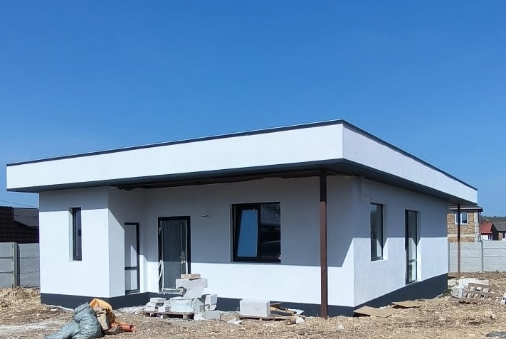 Окна в цвете антрацит для этого дома мы установили в 2023 году.