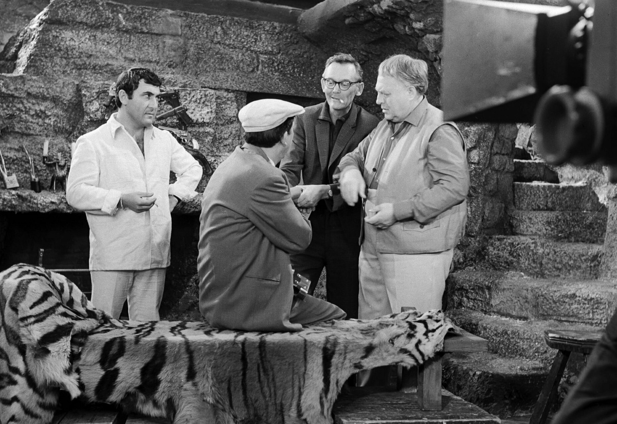 Леонид Гайдай и Юрий Никулин на съемках фильма «Бриллиантовая рука»