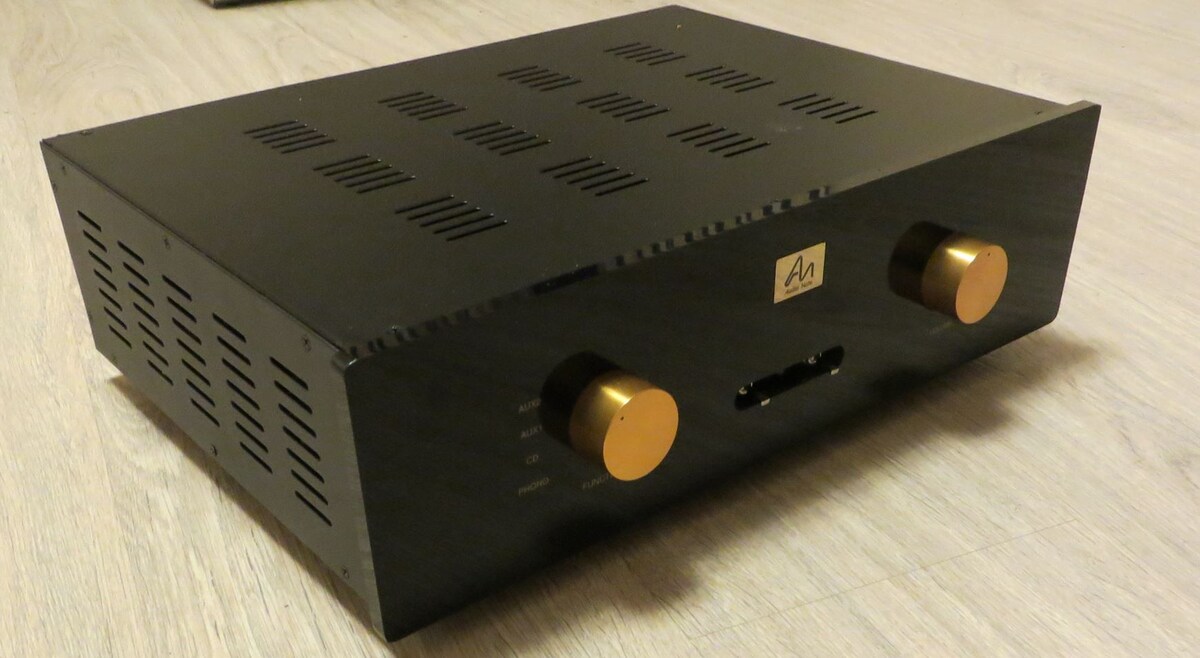Двухтактный усилитель в корпусе Audio Note